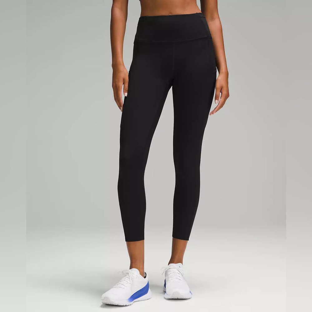 Lululemon Fast and Free Running 25”Black Leggings w/pockets